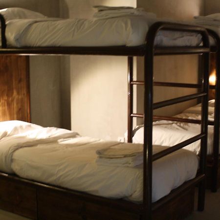 Santarém N1 Hostel Apartments And Suites חדר תמונה