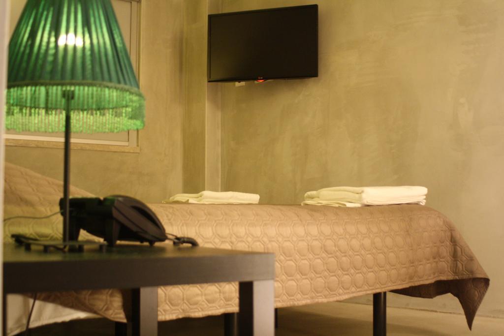 Santarém N1 Hostel Apartments And Suites חדר תמונה