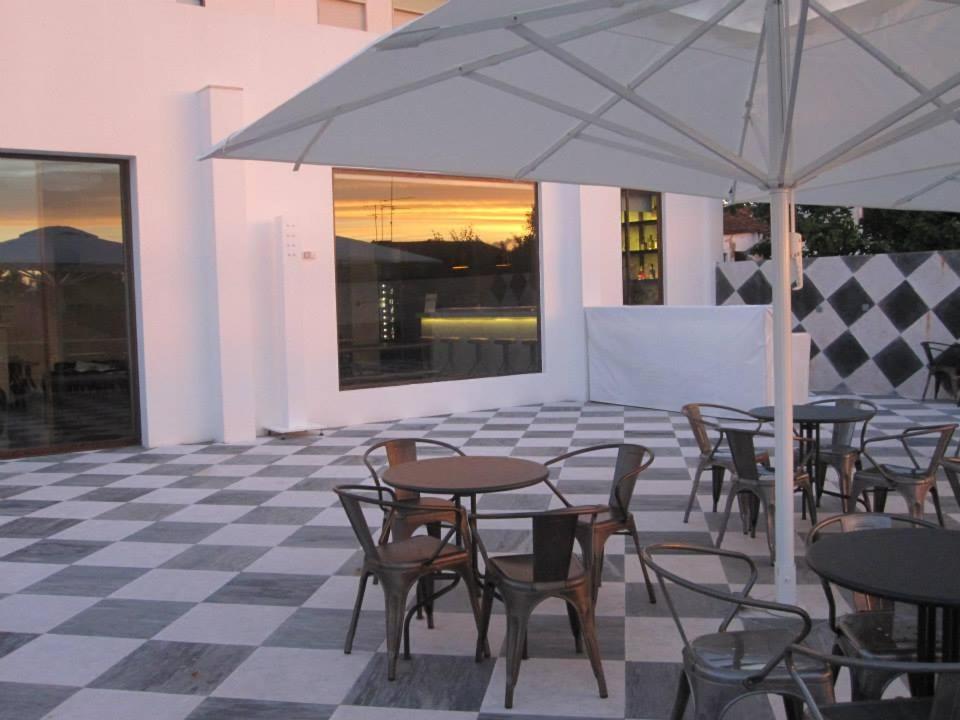 Santarém N1 Hostel Apartments And Suites מראה חיצוני תמונה