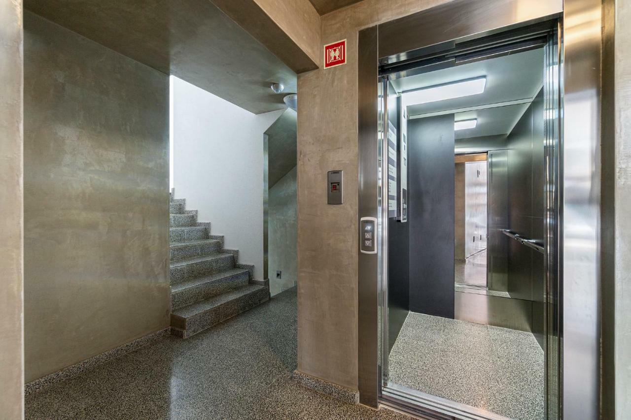 Santarém N1 Hostel Apartments And Suites מראה חיצוני תמונה