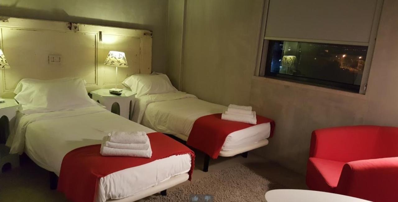 Santarém N1 Hostel Apartments And Suites מראה חיצוני תמונה
